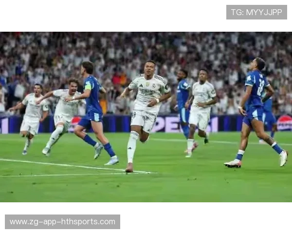 姆巴佩突破制造点球并亲罚命中，法国强势回敬对手