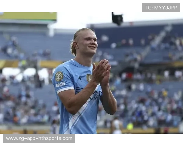 曼城两人短传渗透，多库助攻哈兰德轻松吃饼